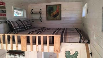 1 bedroom, iron/ironing board, free WiFi, bed sheets