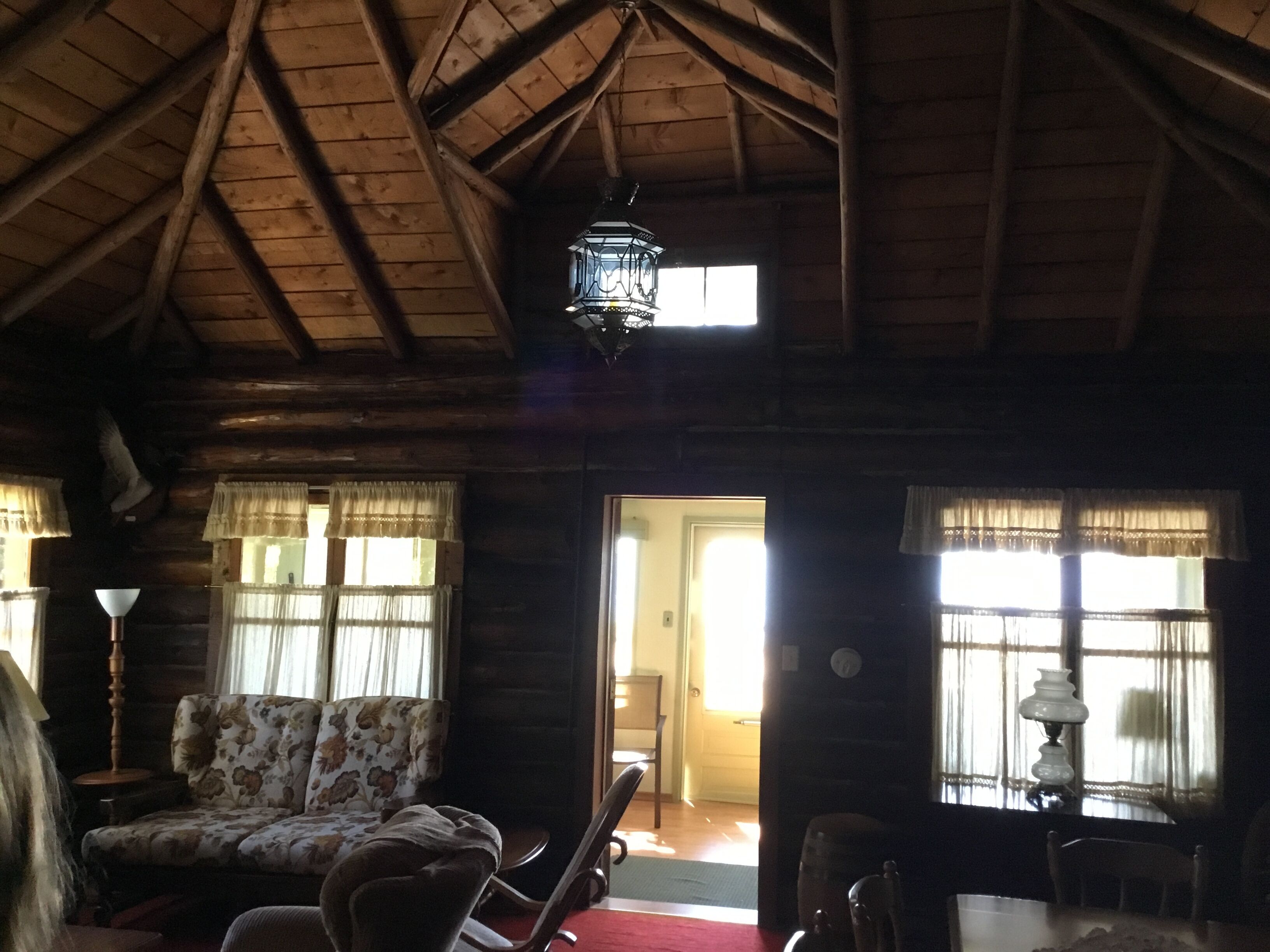 Rustic Lake Front Log Cottage