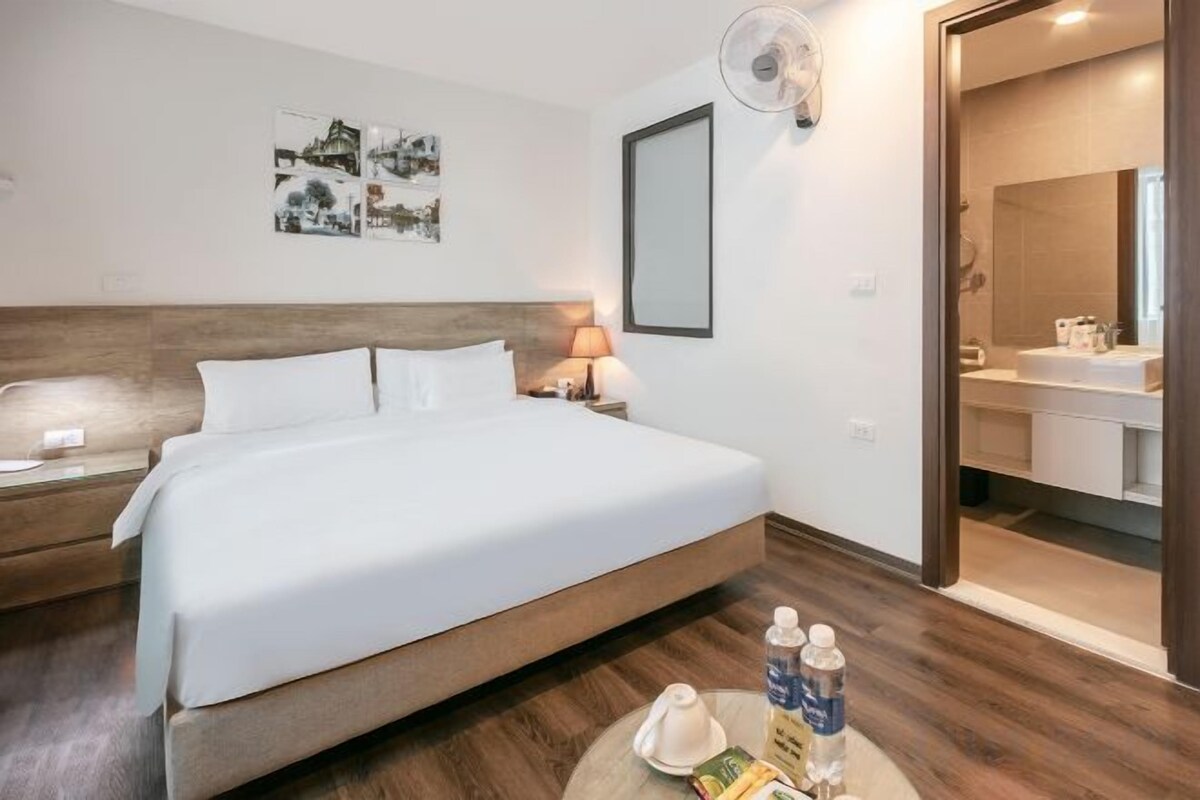 Minibar, coffres-forts dans les chambres, rideaux occultants