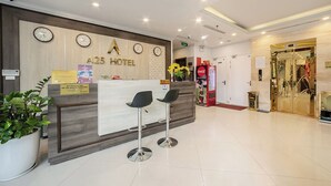 Reception - A25 Hotel - Hoang Dao Thuy 1 (Hanoi)