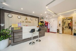 Reception - A25 Hotel - Hoang Dao Thuy 1 (Hanoi)