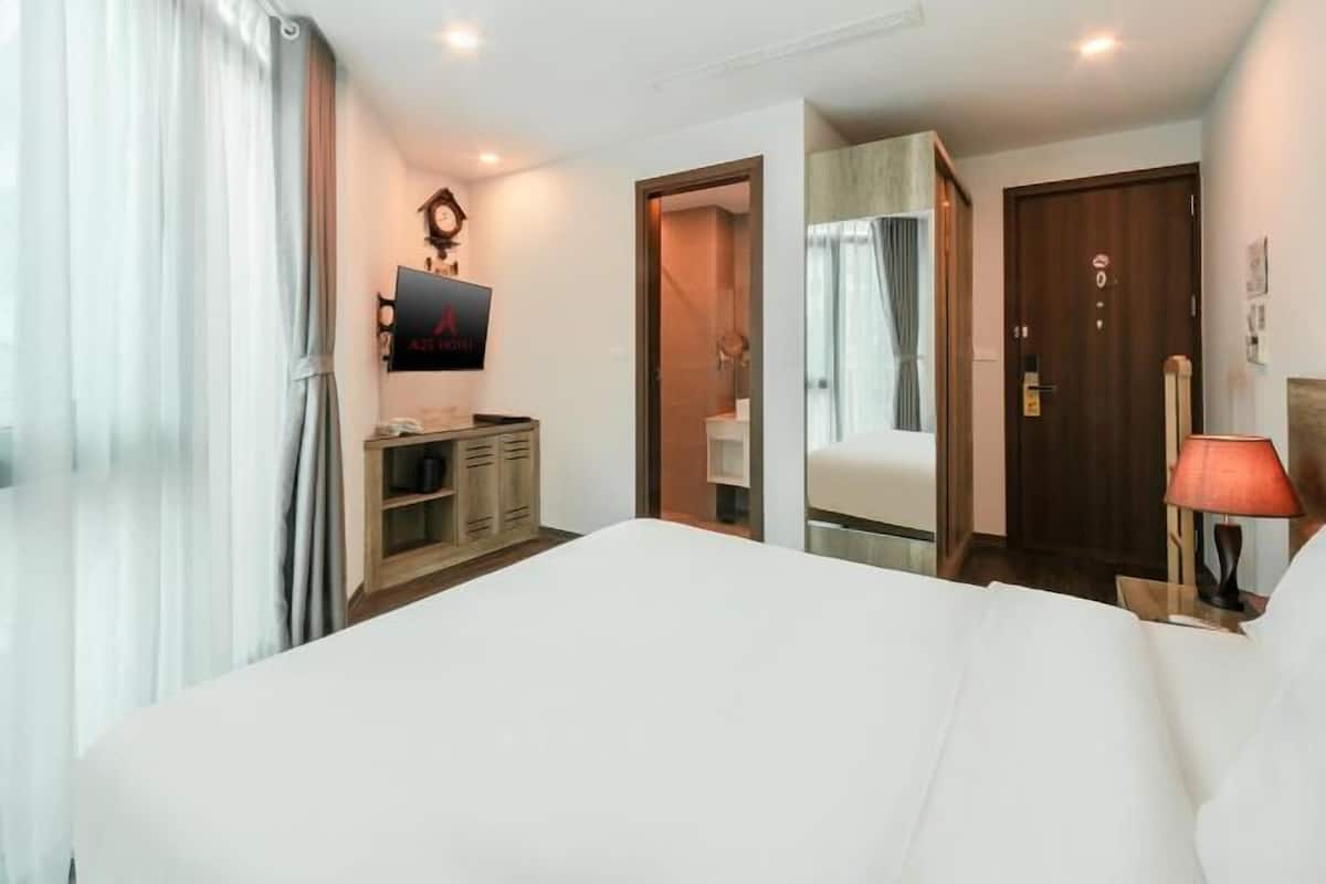 Minibar, in-room safe, blackout drapes, iron/ironing board
