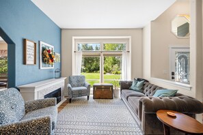 Smart-TV, peis, videospill og DVD-spiller