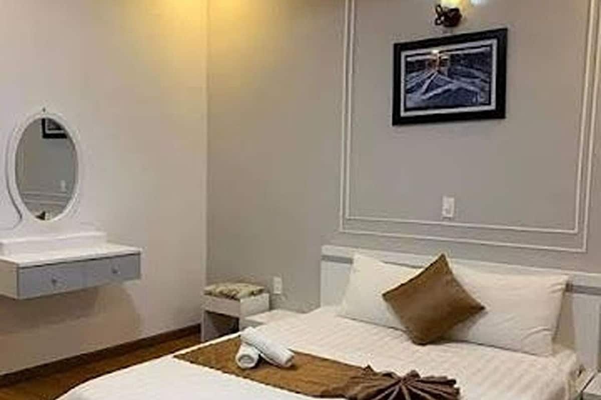 Double Room, No Windows | Minibar, desk, free WiFi, bed sheets