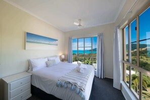 4 quartos, ferros/tábuas de passar roupa, Wi-Fi, roupa de cama