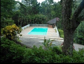 Utomhuspool
