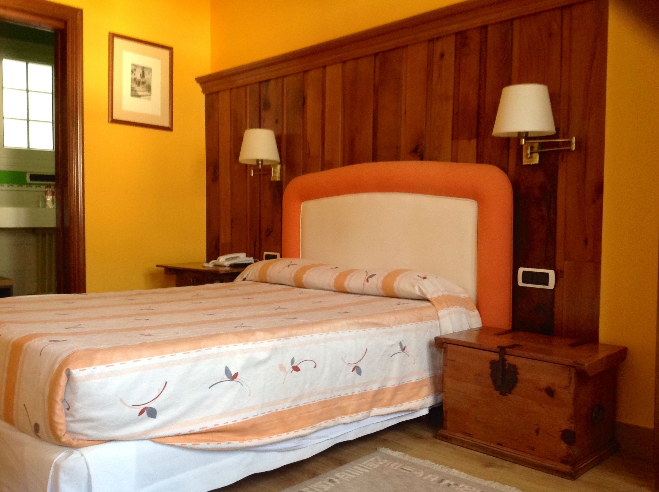 double or twin room, non smoking | desk, soundproofing, free cots/infant beds, rollaway beds