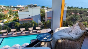 Suíte superluxo, sacada, vista para o mar | Sacada