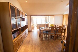 บ้านพัก, 3 ห้องนอน (6 Adults, plus cot) | ห้องนั่งเล่น
