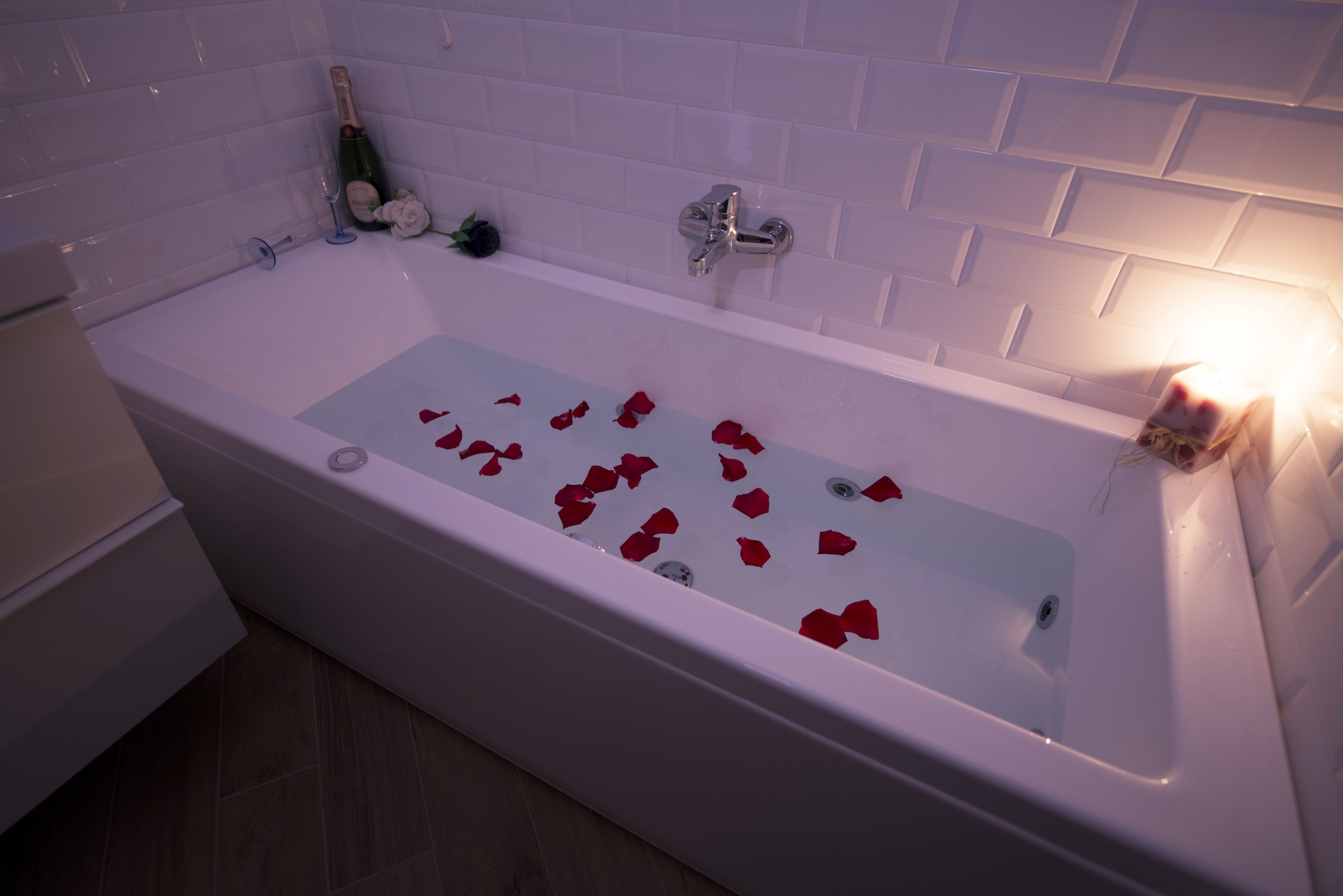 Doppelzimmer, Whirlpool | Whirlwanne