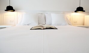 Deluxe Double Room (Dalì) | Minibar, desk, blackout curtains, free WiFi - Boite d'Esprit b&b de luxe (Corigliano-Rossano)
