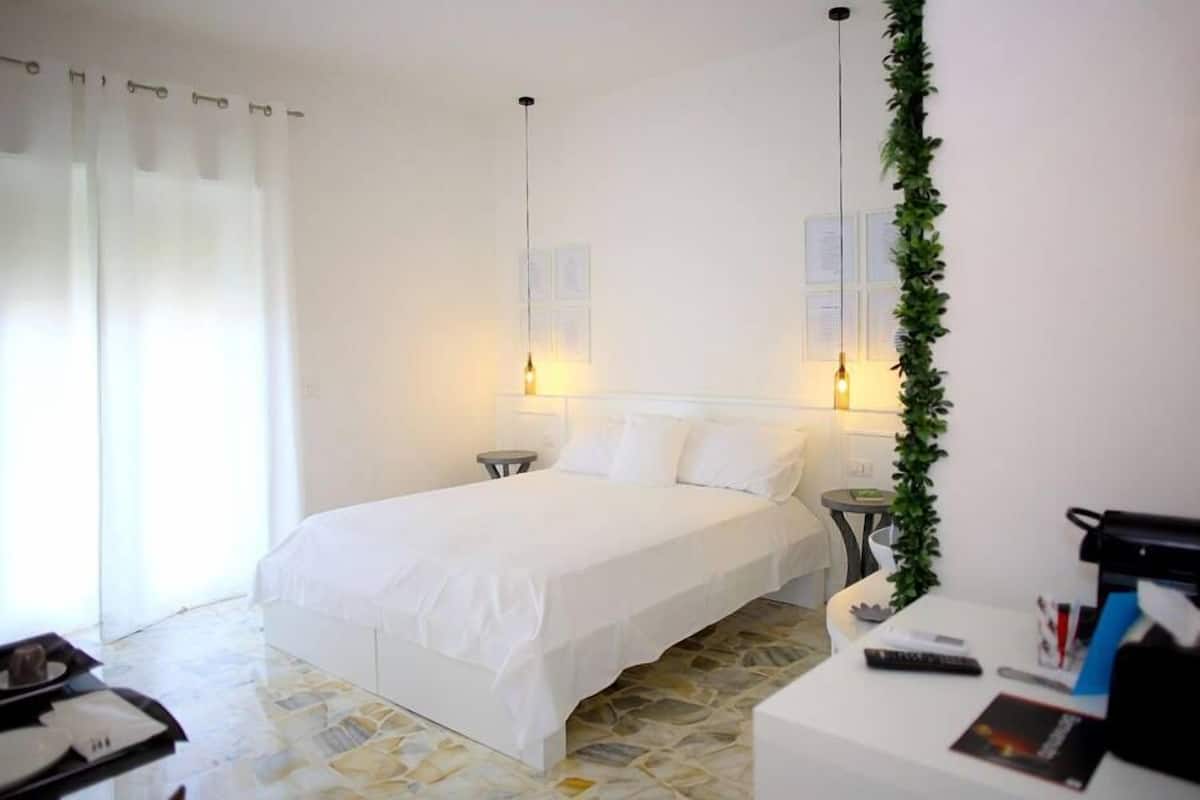 Habitación doble Deluxe (Baudelaire) | Minibar, escritorio, cortinas blackout y wifi gratis