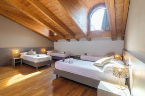 Quadruple Room, Private Bathroom (Room 6) (Room 7)