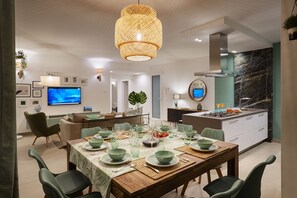 平面電視、 DVD 播放機