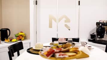 Petit déjeuner buffet compris tous les jours