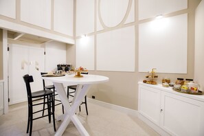 Frokostbuffé er inkludert hver dag