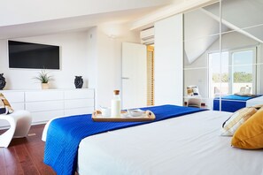 5 bedrooms, down duvets, iron/ironing board, free WiFi - Villa Giame (Pozzallo)