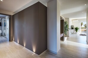 茶具/咖啡用具、电热水壶、冰柜