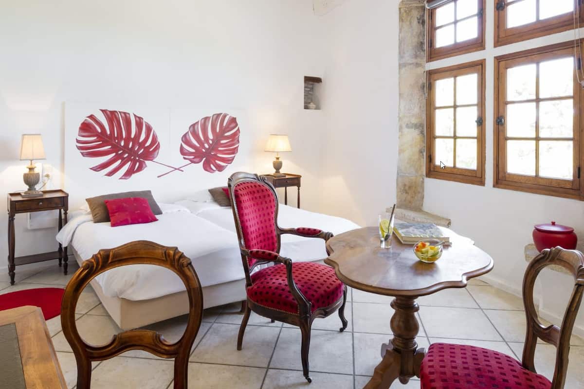 superior room | individually decorated, iron/ironing board, free wifi, bed sheets