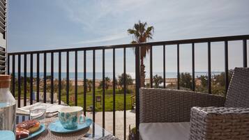 Design Apartment, 3 Bedrooms, Beach View | Balcony view