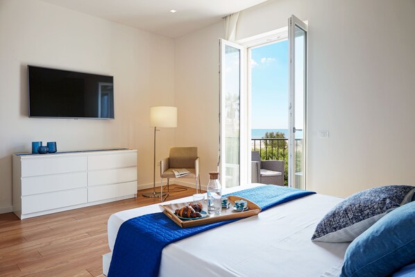 Design-Apartment, 3 Schlafzimmer, Strandblick | Kostenloses WLAN, Bettwäsche