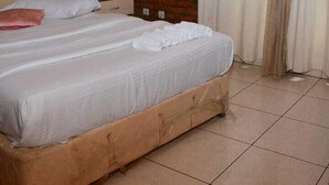 Coffres-forts dans les chambres, rideaux occultants