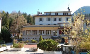 Exterior - Chambres d'hôtes Joly Saint Sauveur (Villard-Saint-Sauveur)