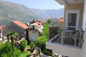 Comfort Apartment, 3 Bedrooms, Balcony, Sea View | Balcony - Hera Apartments (Donji Stoliv)