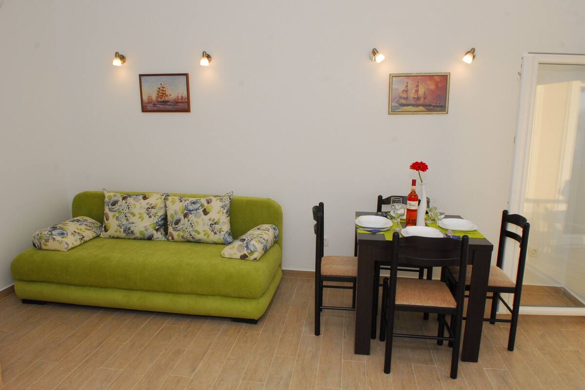 Basic Apartment, Multiple Beds, Balcony, Sea View