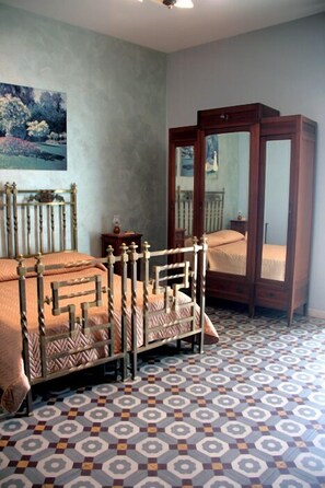 四人房, 海景 | 隔音、免費搖籃/嬰兒床、免費無線上網、床單