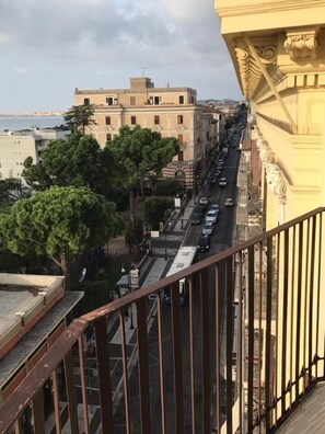 View from property - Guest House Domus Cicerone (Formia)