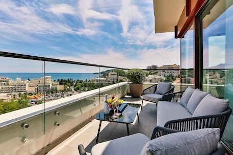 Deluxe Apartment, 1 King Bed with Sofa bed, Non Smoking, Sea View | View from room. Hotel Kalos