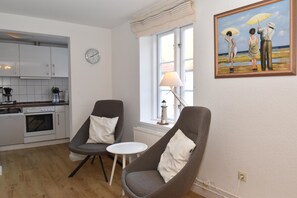 Apartamento (Hugo Eckener) | Cozinha privada | Geladeira grande, fogão, cooktop, cafeteira/chaleira