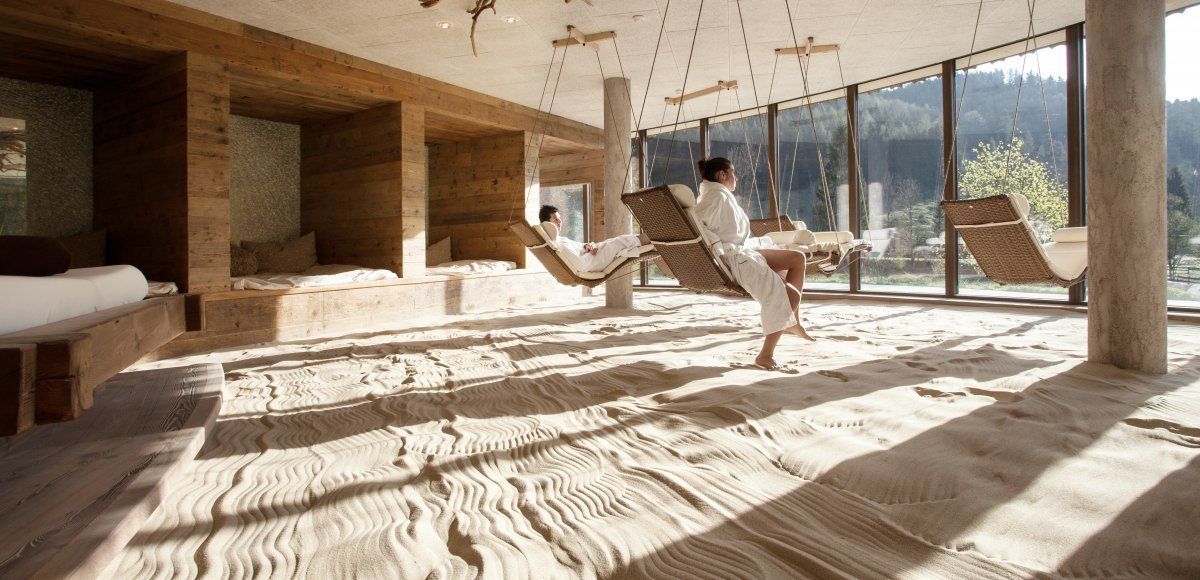 couples treatment room(s), sauna, hot tub, steam room, body treatments