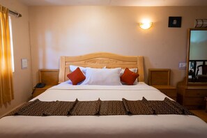Minibar, Zimmersafe, Verdunkelungsvorhänge, kostenloses WLAN