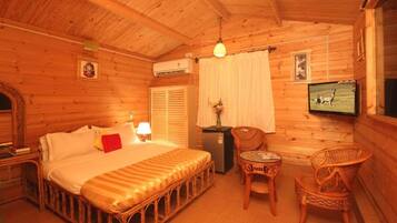 Minibar, in-room safe, blackout curtains, rollaway beds