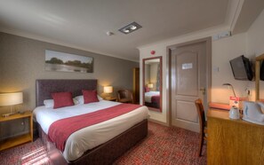 Premium bedding, iron/ironing board, bed sheets, wheelchair access - The Elms Hotel (Retford)