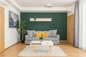 Exclusive Penthouse, 2 Bedrooms | Iron/ironing board, free WiFi, bed sheets - Vagabond Downtown (Budapest)