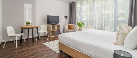 Standard Studio, 1 Double or 2 Single Beds | Iron/ironing board, free WiFi, bed sheets