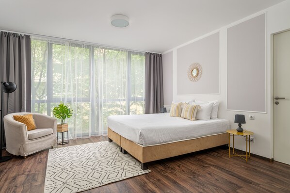 Standard-studio, 1 parisänky tai 2 yhden hengen sänkyä | Silitysrauta/-lauta, ilmainen Wi-Fi, vuodevaatteet