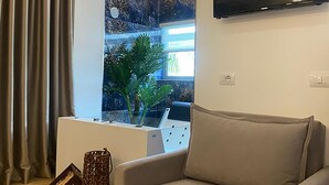 مكواة/لوح كي وواي فاي مجانًا وملاءات أسرّة