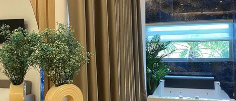 Double Room, Hot Tub