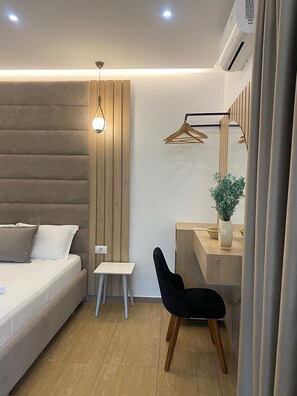 Double Room, Hot Tub | Iron/ironing board, free WiFi, bed sheets - Hotel Kuburi (Ksamil)