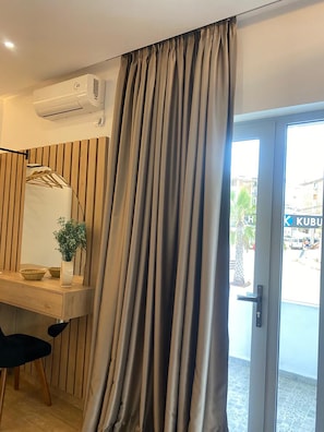 Double Room, Hot Tub | Iron/ironing board, free WiFi, bed sheets - Hotel Kuburi (Ksamil)