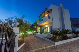 Family Villa, 2 Bedrooms, Sea View | Terrace/patio