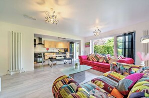 Deluxe Chalet, 4 Bedrooms, Non Smoking, Hot Tub (The Party Lodge) | Private kitchen | Fridge, microwave, oven, stovetop