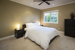 2 bedrooms, wired Internet - Mission Bungalow (Santa Barbara)