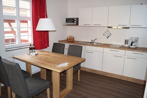 Apartment, City View (11) | Private kitchen - Braumeister Döbler - Ferienwohnungen (Bad Windsheim)