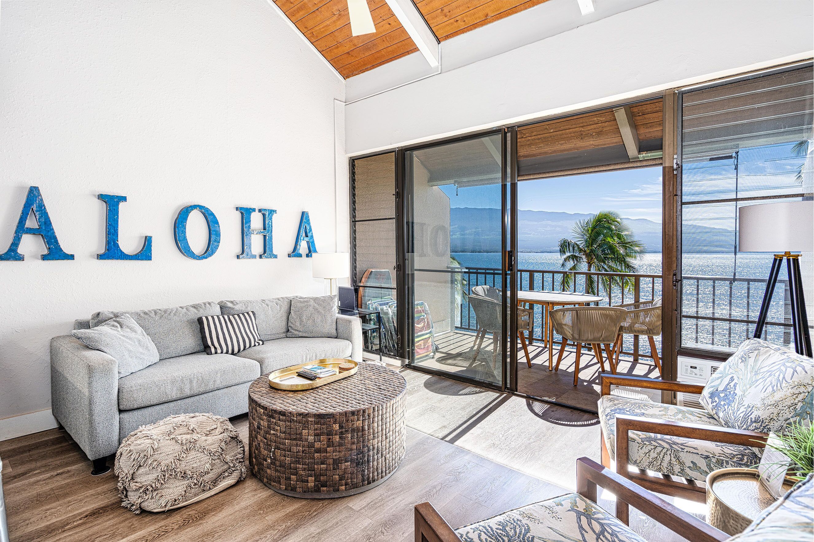 Modern Renovation, Direct Ocean Front, Incredible Views, Sandy Beach, AC