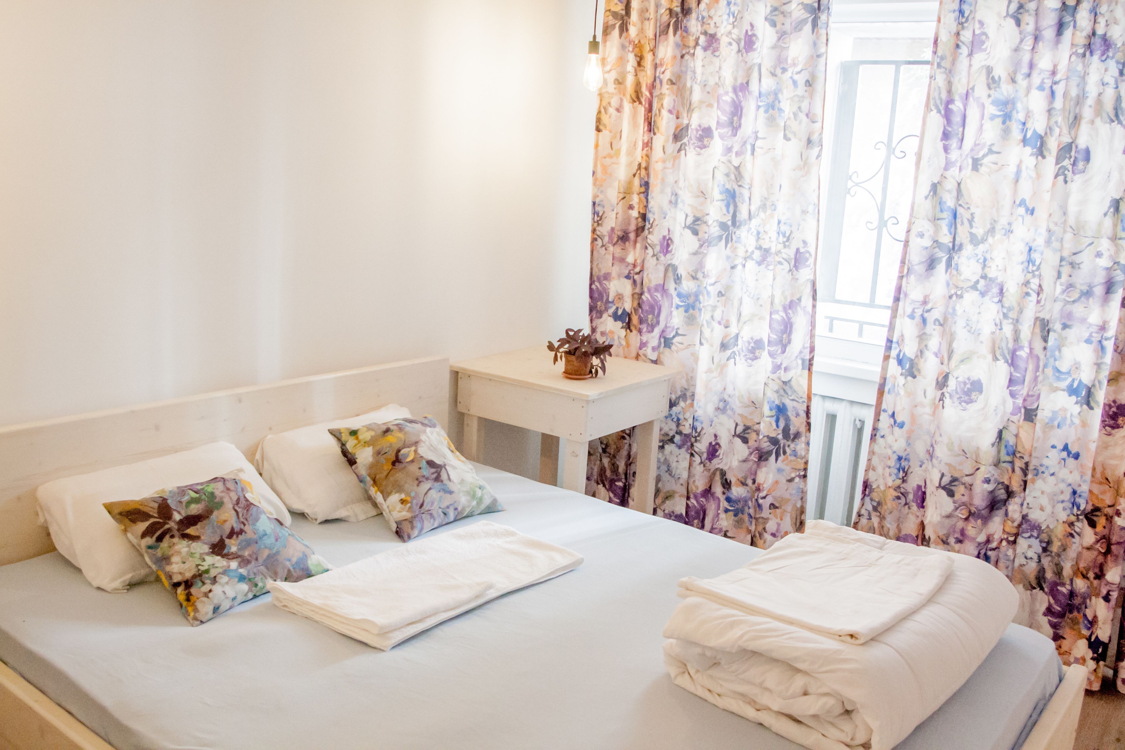 Basic Double Room, 1 Double Bed, Shared Bathroom | Blackout curtains, iron/ironing board (on request), free WiFi